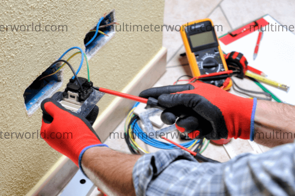safety-guide-while-checking-voltage-with-multimeter