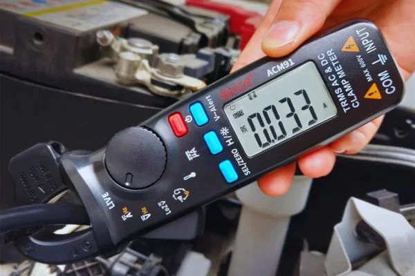 How To Measure DC Amps With a Clamp Meter