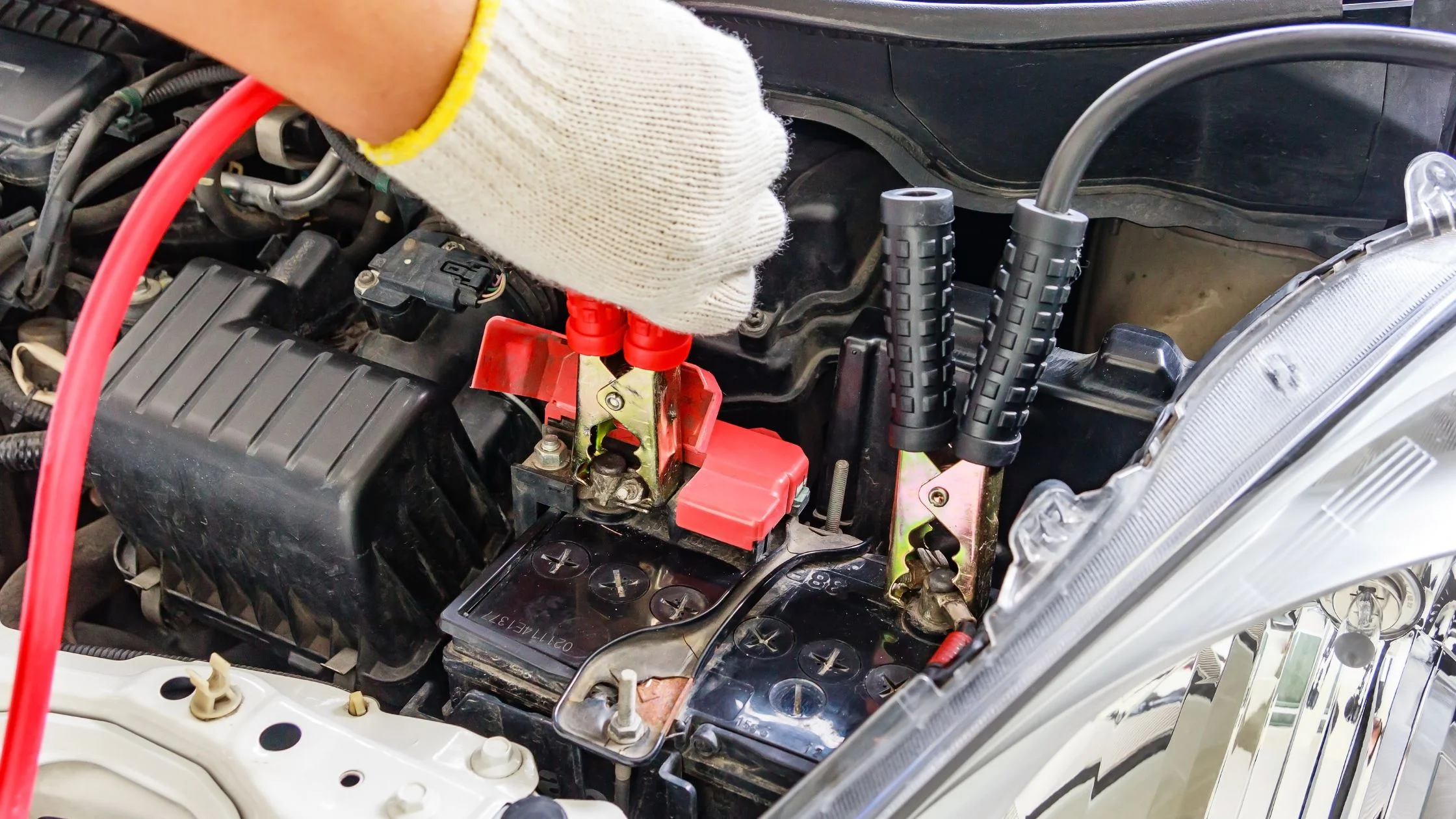 How Do You Choose A Jump Starter Charger