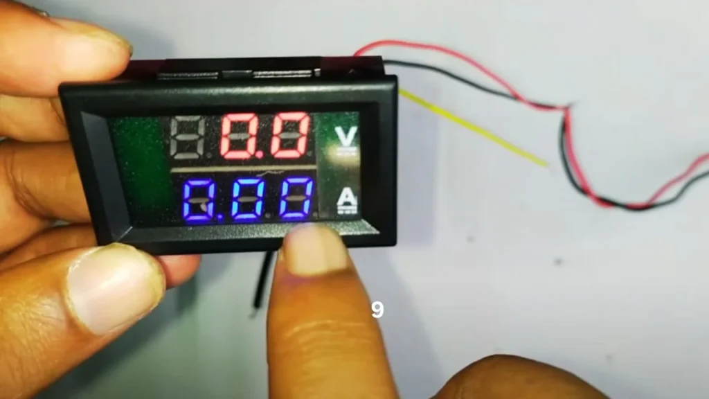 Set the Voltmeter