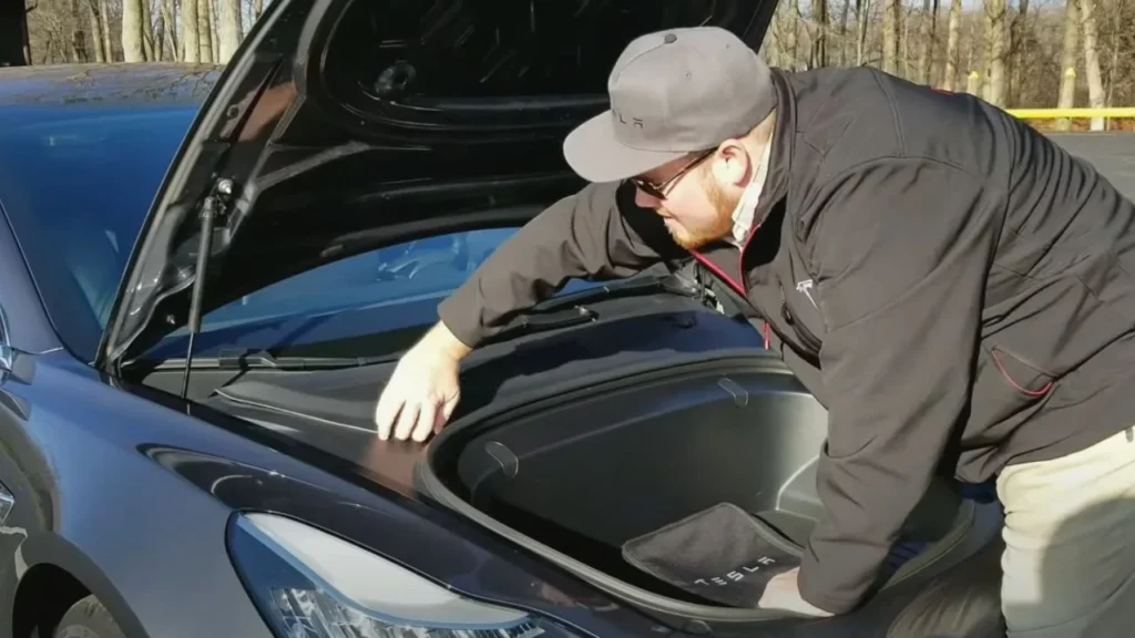 Can a traditional car jump-start a Tesla?