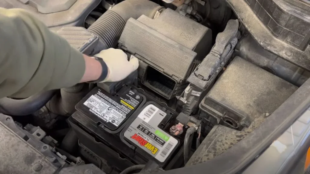 Why does a Kia Sportage's battery die?
