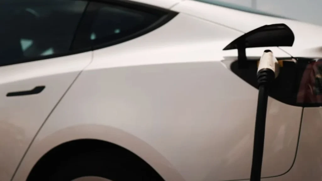 How Far Can an Electric Car Go on One Charge? 16 What’s Best for You?