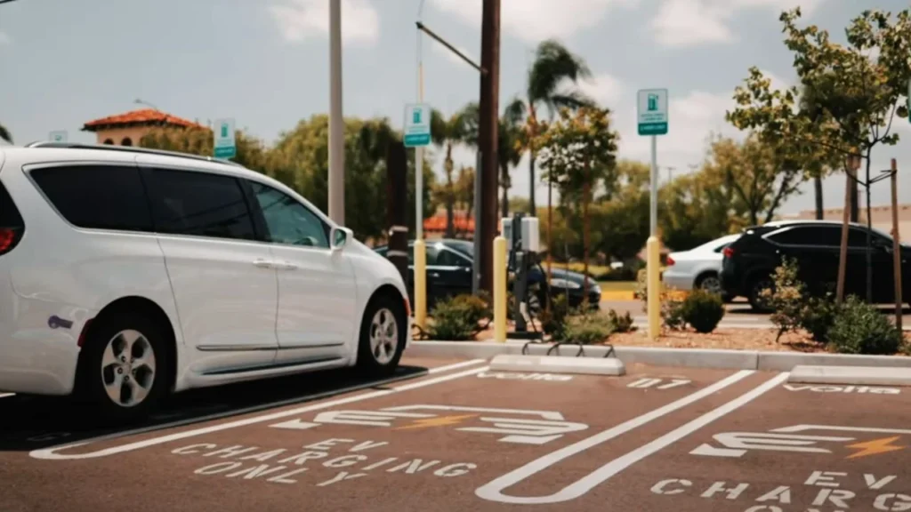 How Far Can an Electric Car Go on One Charge? 9 Level 3 Charging (Fastest Option – DC Fast Charging)