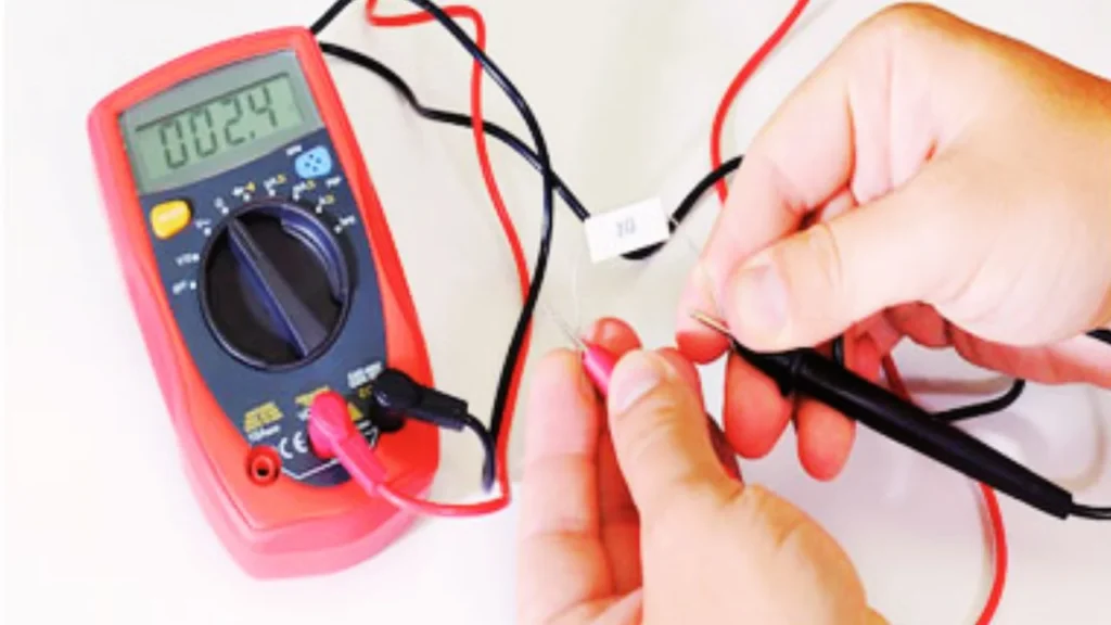 Measure the voltage
